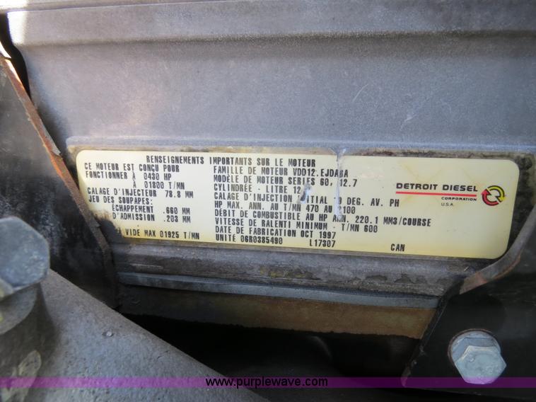 image for item B4511 1998 Peterbilit 377 semi truck