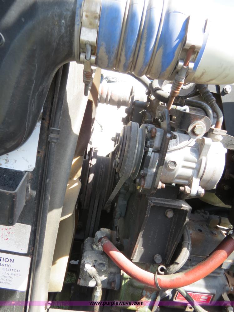 image for item B4511 1998 Peterbilit 377 semi truck