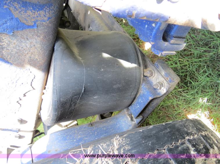 image for item B4511 1998 Peterbilit 377 semi truck