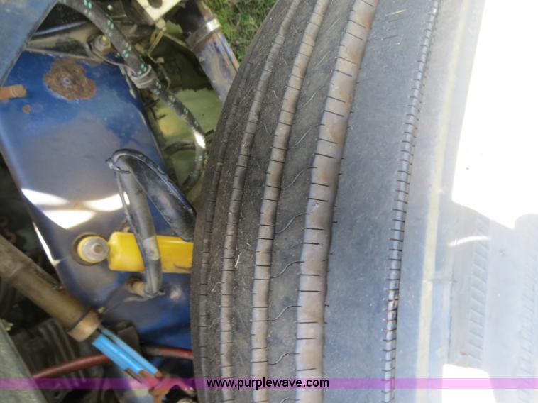 image for item B4511 1998 Peterbilit 377 semi truck