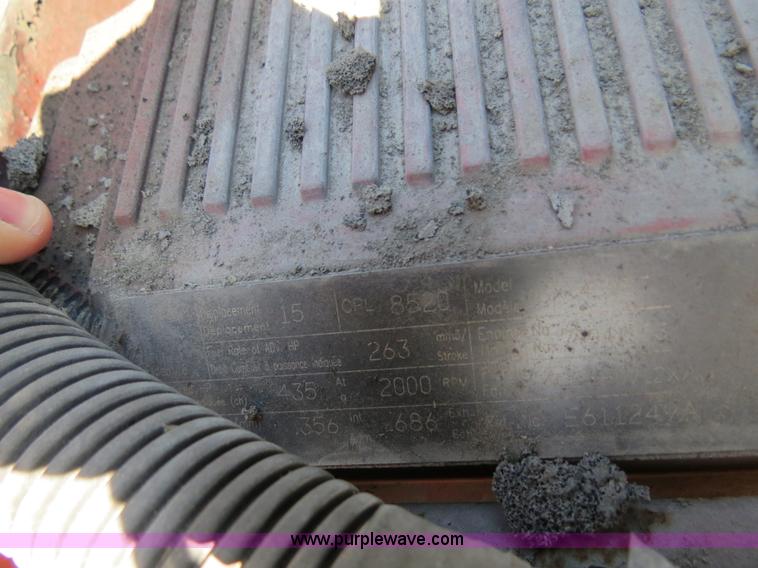 image for item B4512 2005 International 9400i semi truck