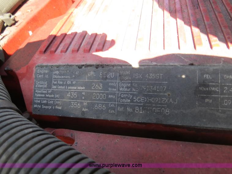 image for item B4513 2006 International 9400i semi truck