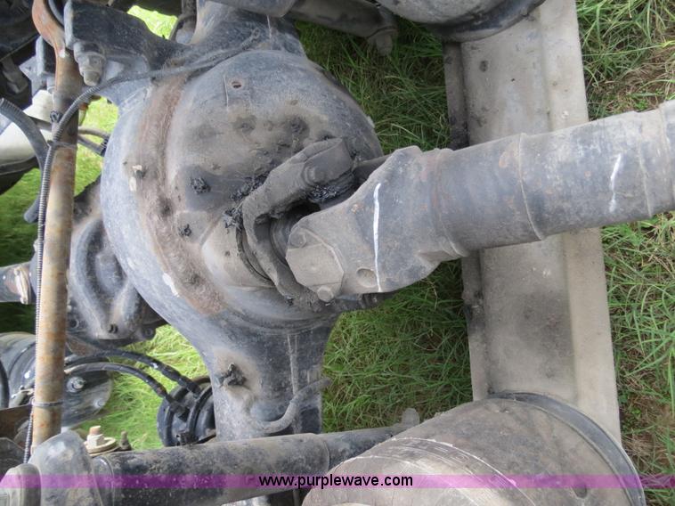 image for item B4514 2000 Peterbilt 377 semi truck