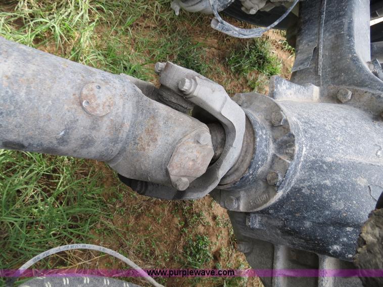 image for item B4514 2000 Peterbilt 377 semi truck