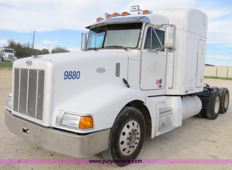 image for item B4515 1998 Peterbilt 377 semi truck