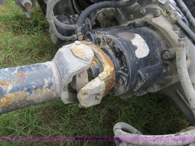 image for item B4516 2000 Peterbilt 377 semi truck