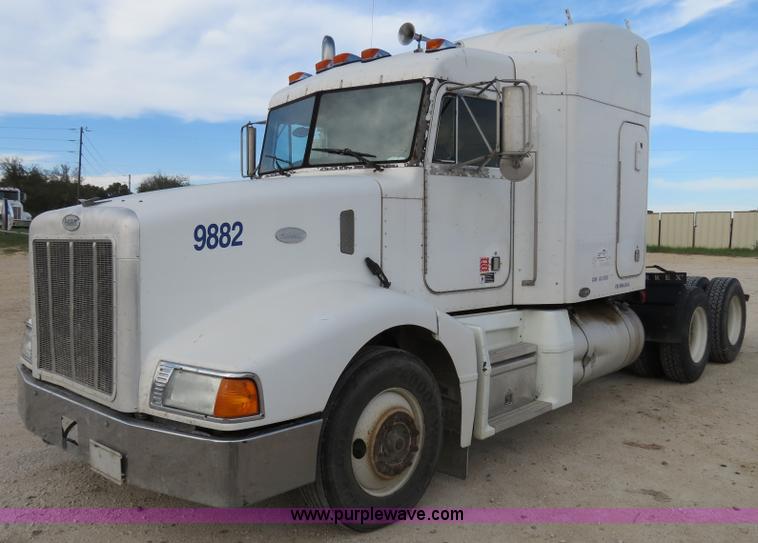 image for item B4518 1998 Peterbilt 377 semi truck