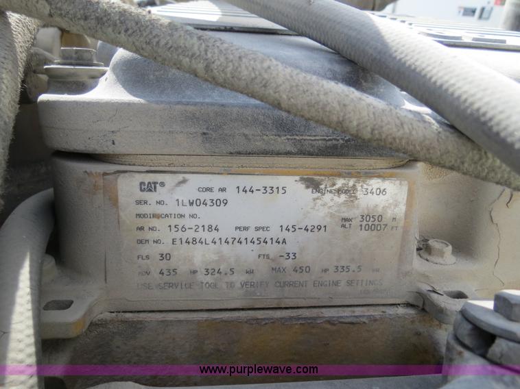 image for item B4518 1998 Peterbilt 377 semi truck