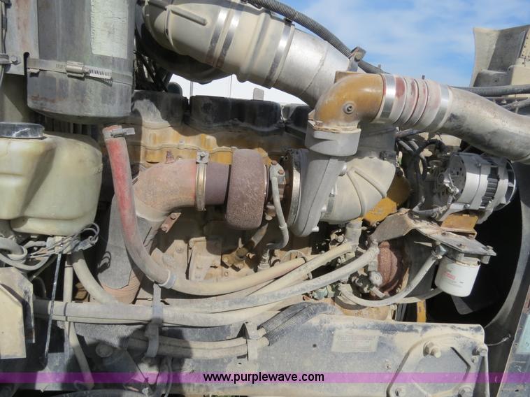 image for item B4518 1998 Peterbilt 377 semi truck