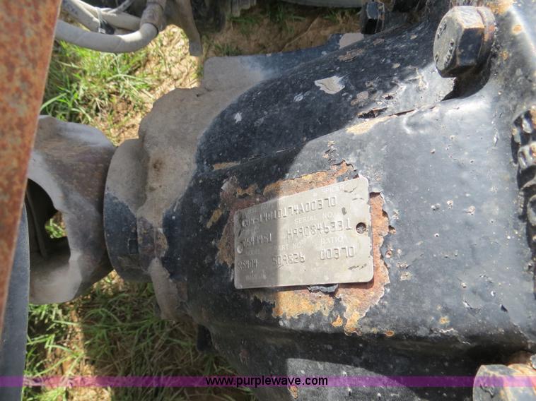 image for item B4519 1999 Peterbilt 377 semi truck