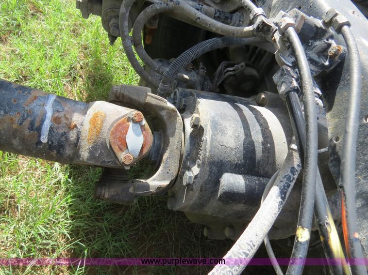 image for item B4520 2000 Peterbilt 377 semi truck