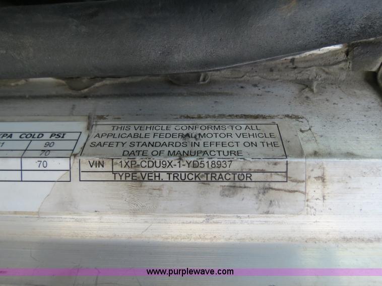 image for item B4521 2000 Peterbilt 377 semi truck