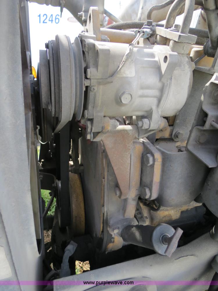 image for item B4522 1999 Peterbilt 377 semi truck