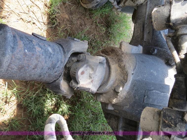 image for item B4522 1999 Peterbilt 377 semi truck