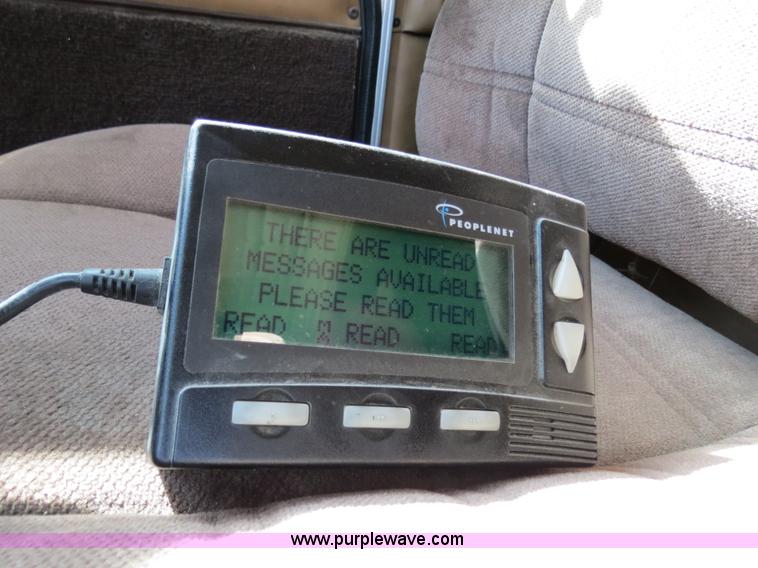 image for item B4525 2000 Peterbilt 377 semi truck