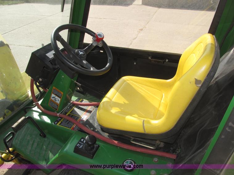 image for item B5227 2003 John Deere F725 front mount snow thrower/mower