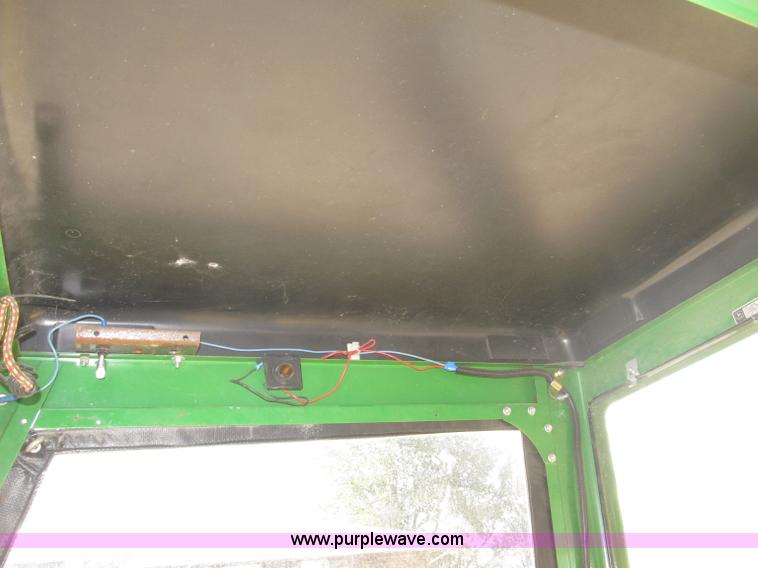 image for item B5227 2003 John Deere F725 front mount snow thrower/mower