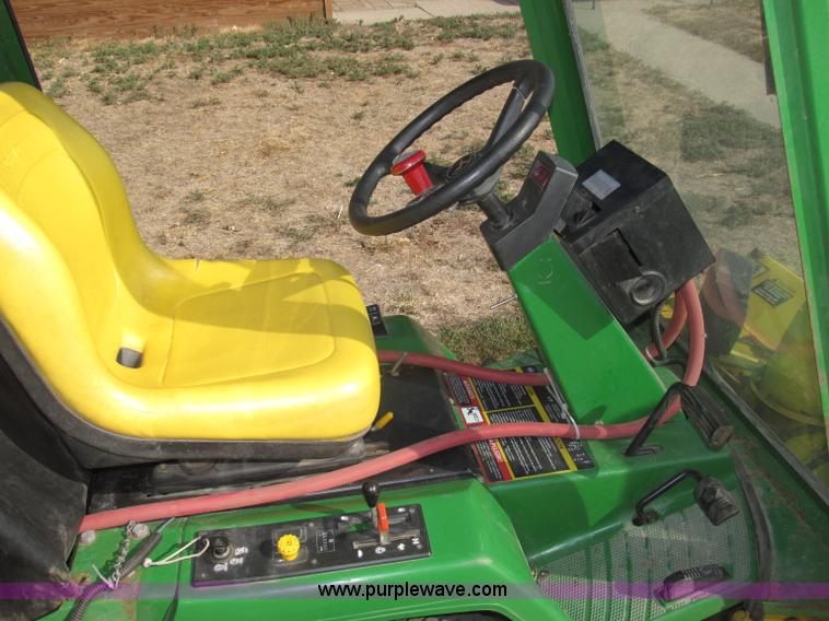 image for item B5227 2003 John Deere F725 front mount snow thrower/mower