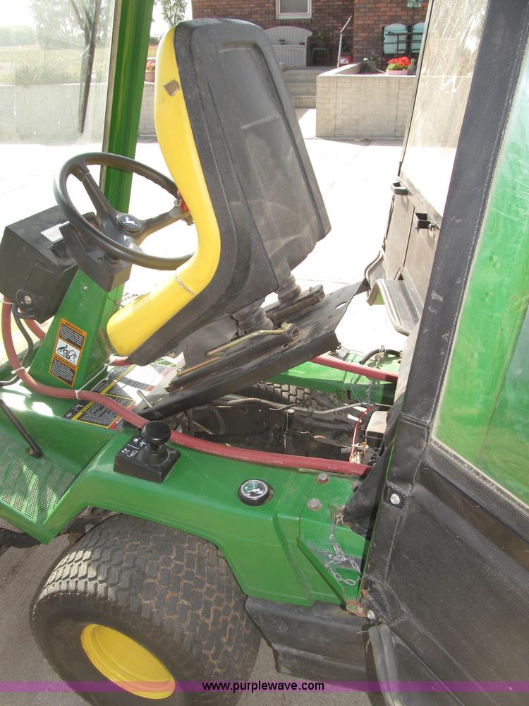 image for item B5227 2003 John Deere F725 front mount snow thrower/mower