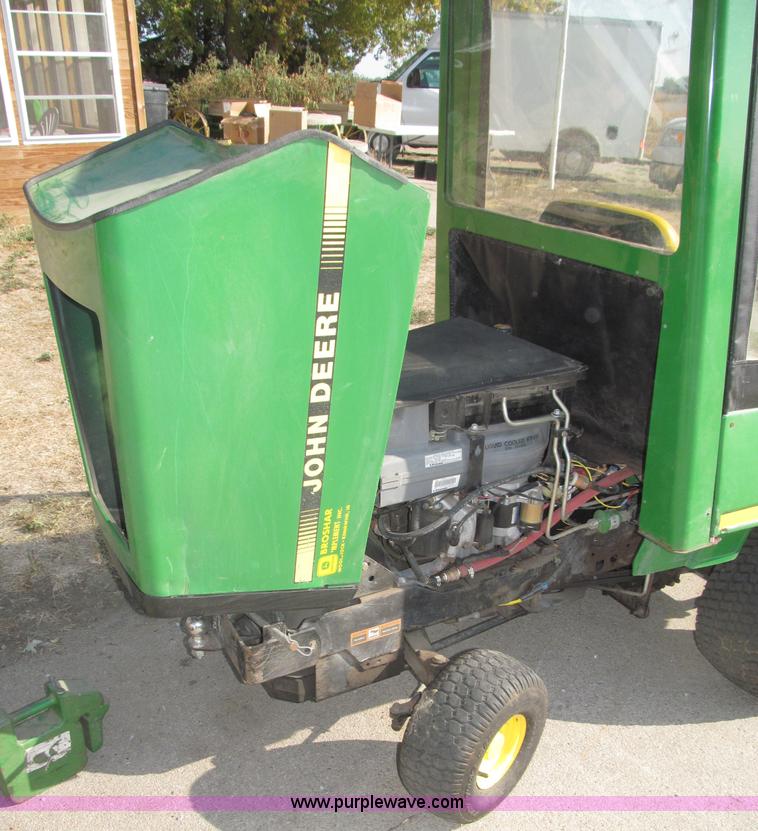 image for item B5227 2003 John Deere F725 front mount snow thrower/mower