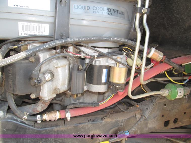 image for item B5227 2003 John Deere F725 front mount snow thrower/mower