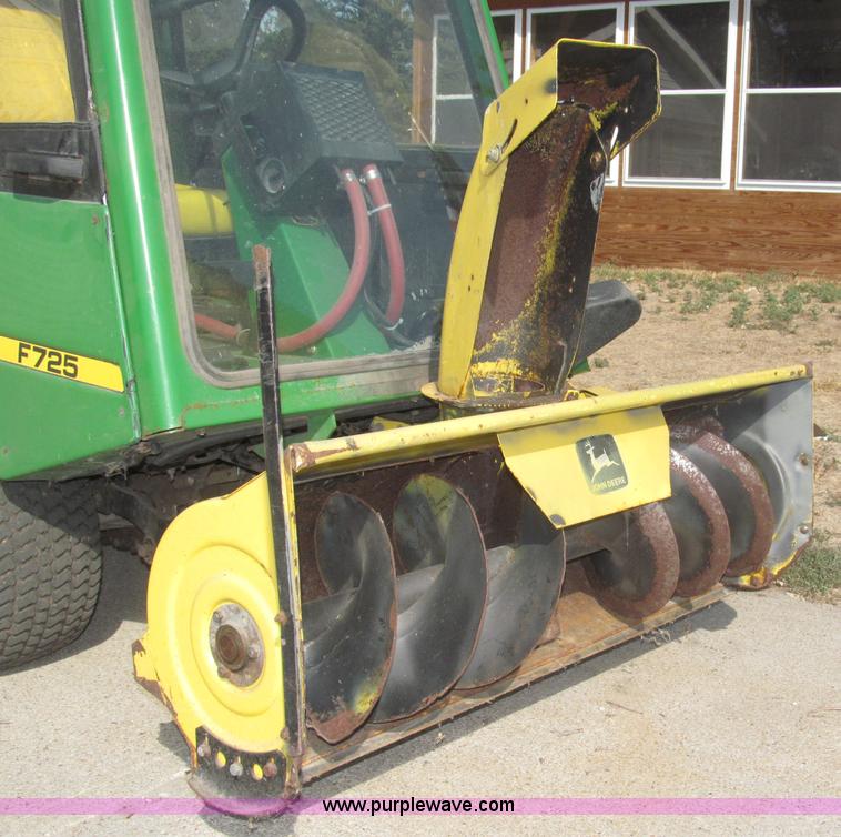 image for item B5227 2003 John Deere F725 front mount snow thrower/mower