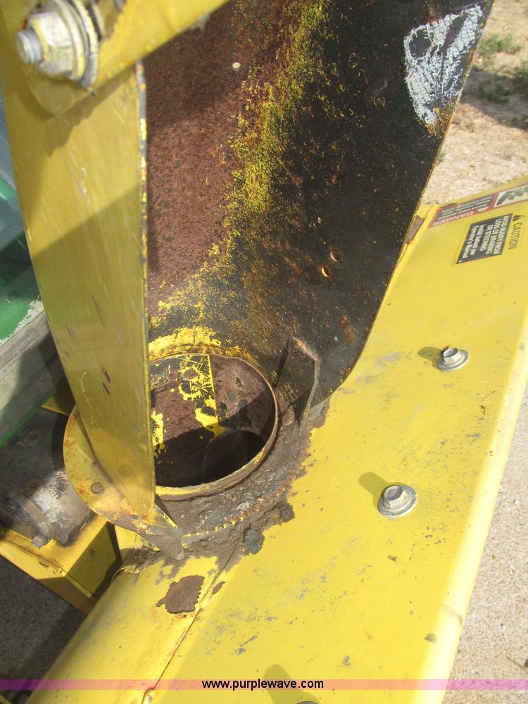 image for item B5227 2003 John Deere F725 front mount snow thrower/mower