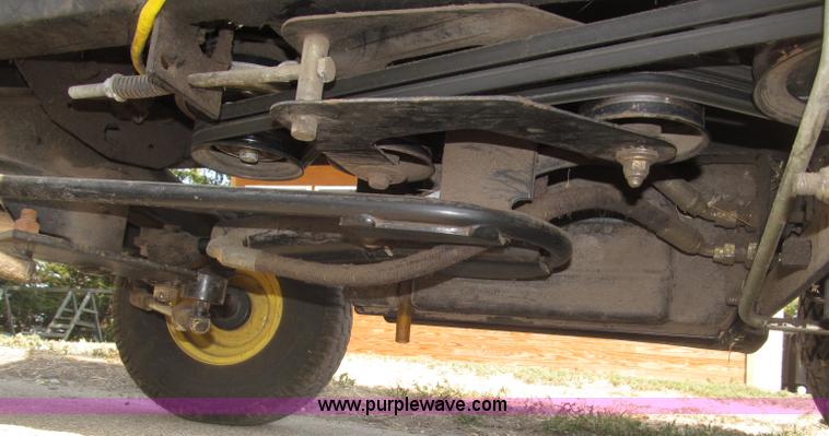 image for item B5227 2003 John Deere F725 front mount snow thrower/mower