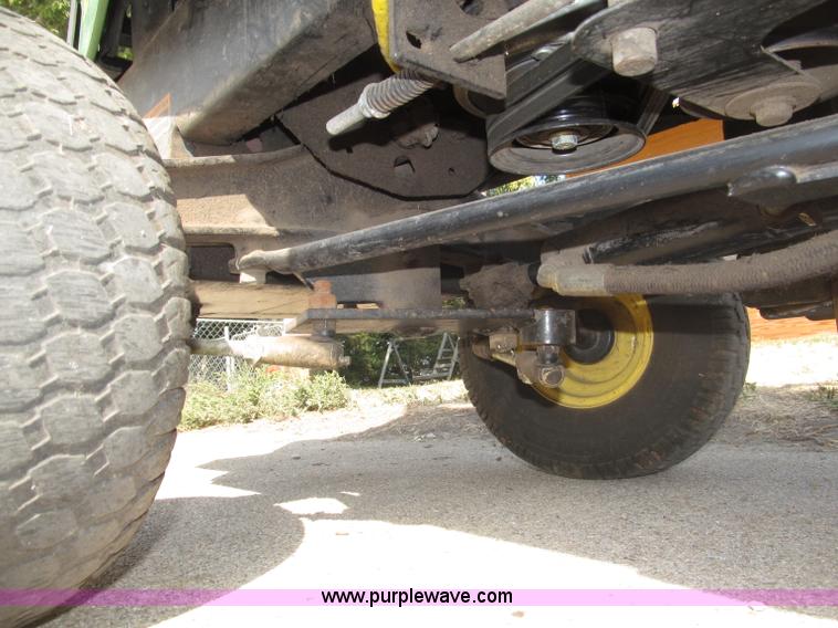 image for item B5227 2003 John Deere F725 front mount snow thrower/mower