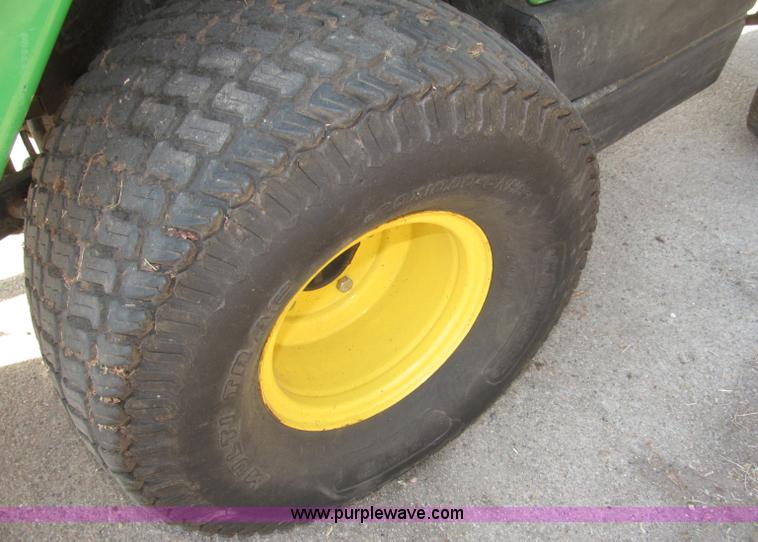 image for item B5227 2003 John Deere F725 front mount snow thrower/mower