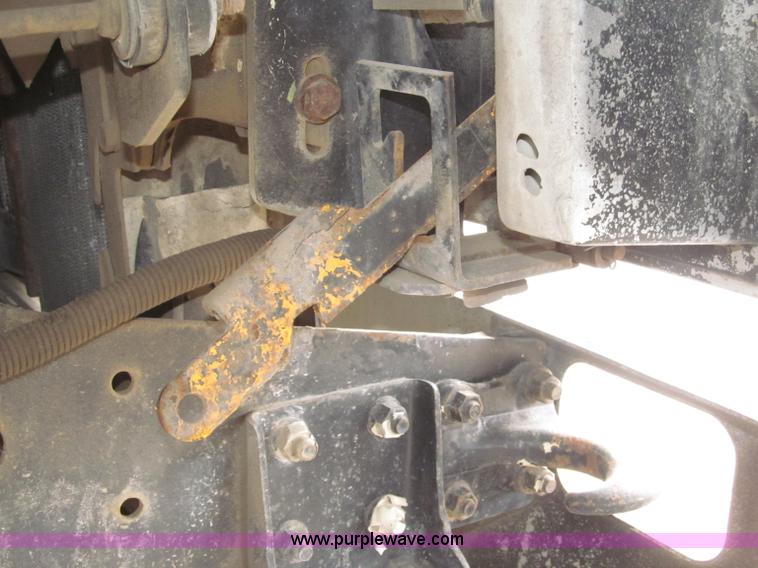 image for item B5245 2001 International 4700 box truck