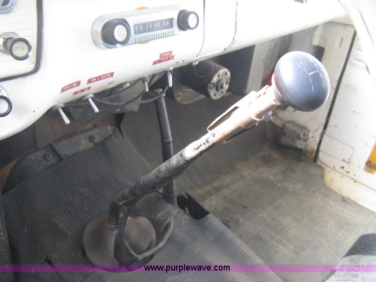image for item B8187 1966 Ford F750 truck