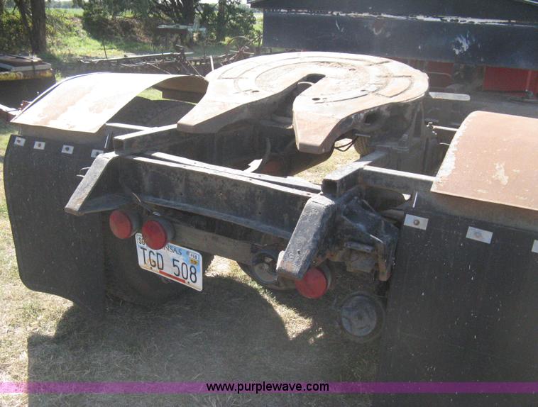 image for item B8187 1966 Ford F750 truck