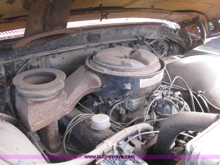 image for item B8187 1966 Ford F750 truck