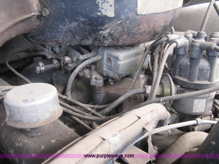 image for item B8187 1966 Ford F750 truck