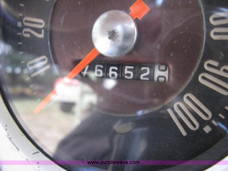 image for item B8188 1959 Ford F600 truck cab and chassis