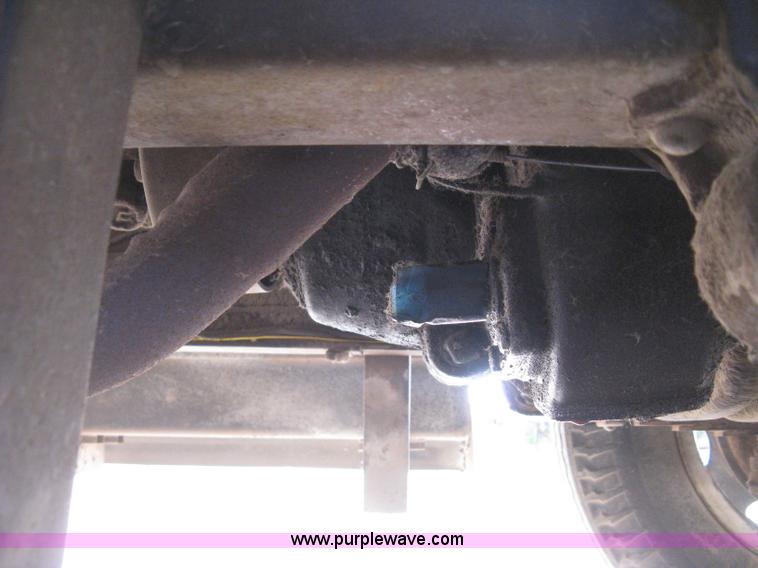 image for item B8188 1959 Ford F600 truck cab and chassis