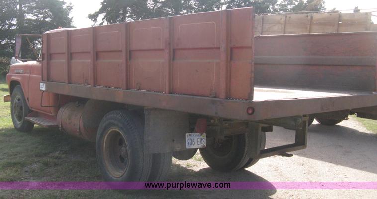image for item B8192 1960 Ford F600 custom cab dump bed grain truck