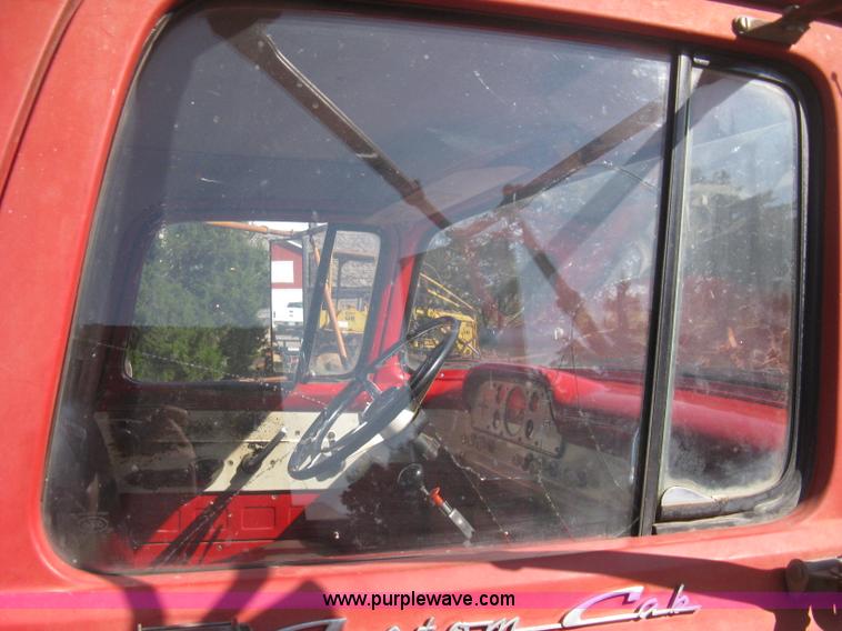 image for item B8192 1960 Ford F600 custom cab dump bed grain truck
