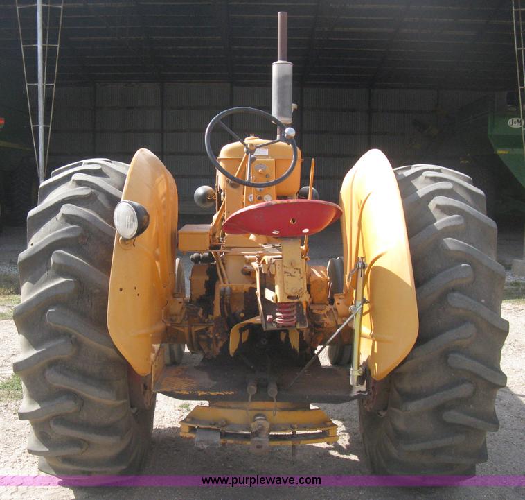 image for item B8197 Minneapolis Moline G tractor