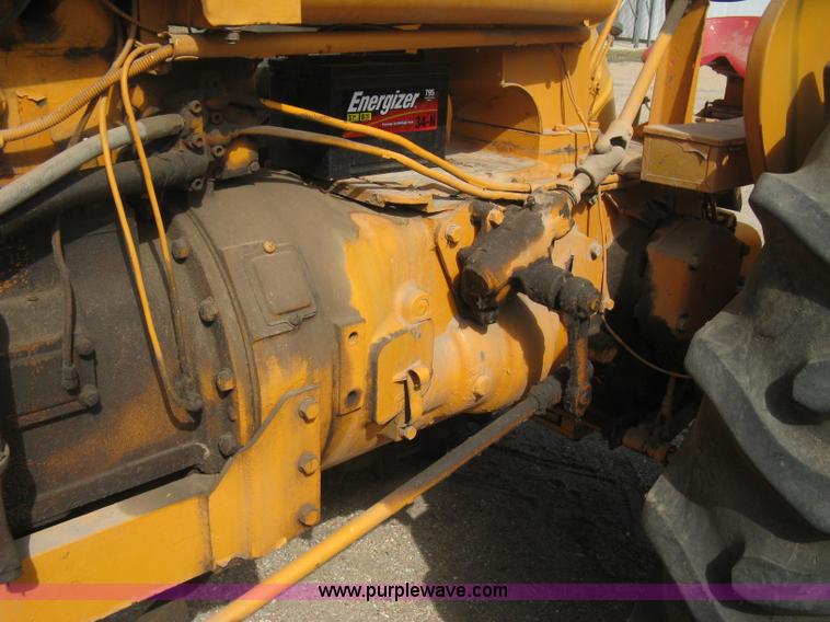 image for item B8197 Minneapolis Moline G tractor