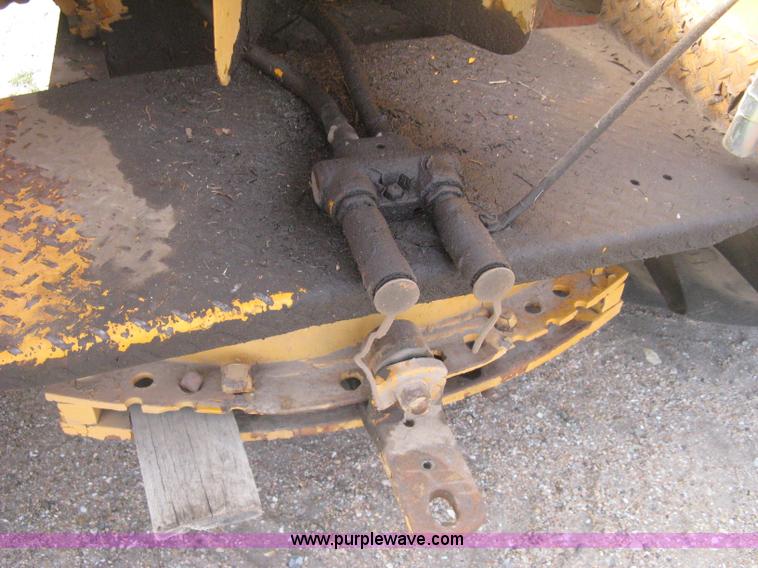 image for item B8197 Minneapolis Moline G tractor