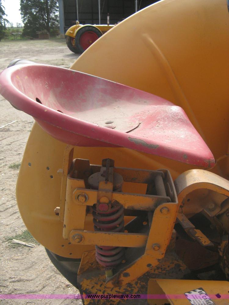 image for item B8197 Minneapolis Moline G tractor