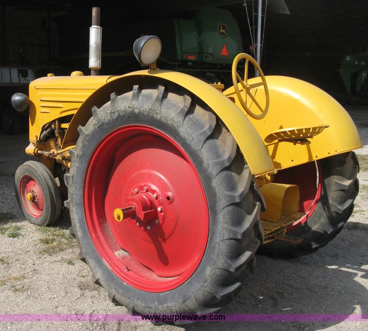 image for item B8198 Minneapolis Moline ZTU tractor
