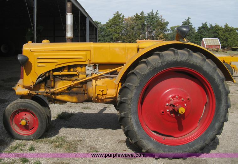 image for item B8198 Minneapolis Moline ZTU tractor