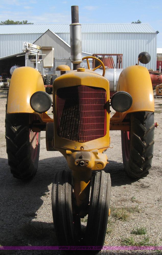 image for item B8198 Minneapolis Moline ZTU tractor