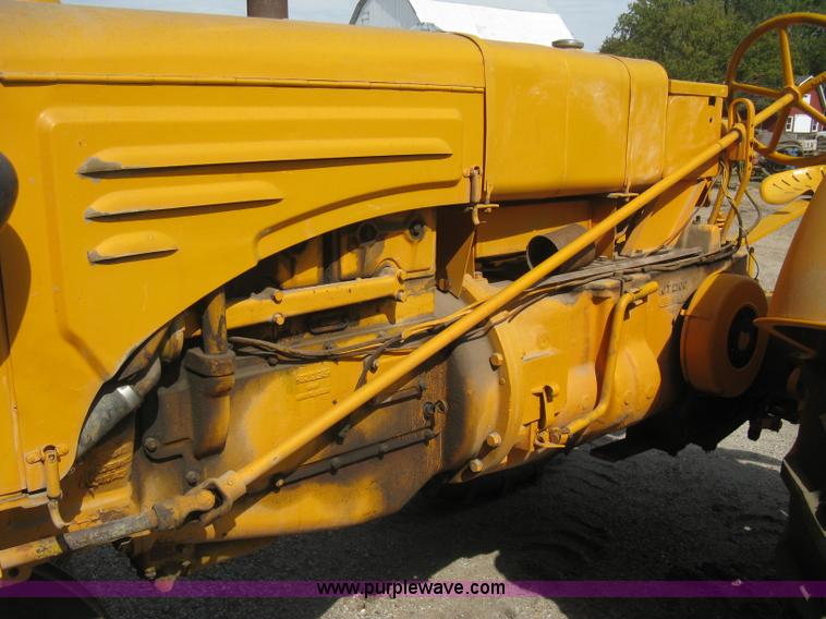 image for item B8198 Minneapolis Moline ZTU tractor