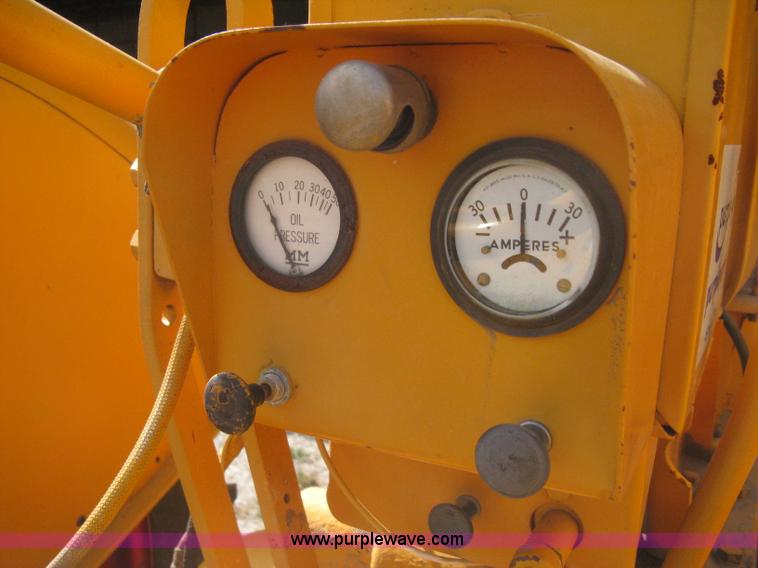 image for item B8198 Minneapolis Moline ZTU tractor