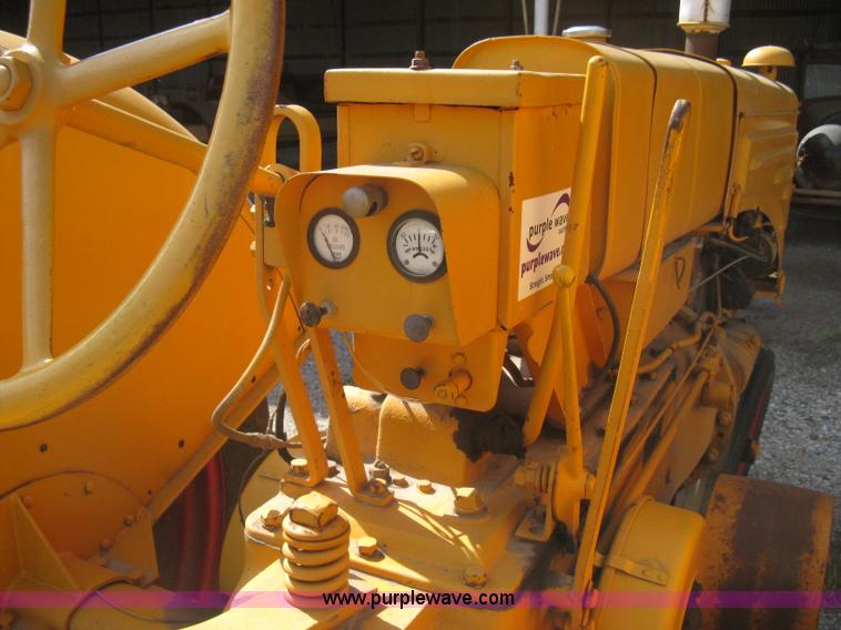 image for item B8198 Minneapolis Moline ZTU tractor
