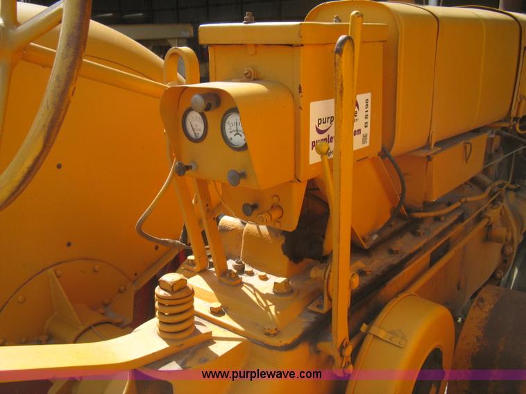 image for item B8198 Minneapolis Moline ZTU tractor